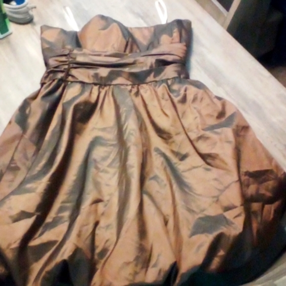 Dress - Picture 1 of 1